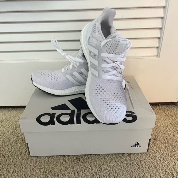 adidas gazelle silver green womens adidas Women's Ultraboost Light Road-Running Shoes White 8